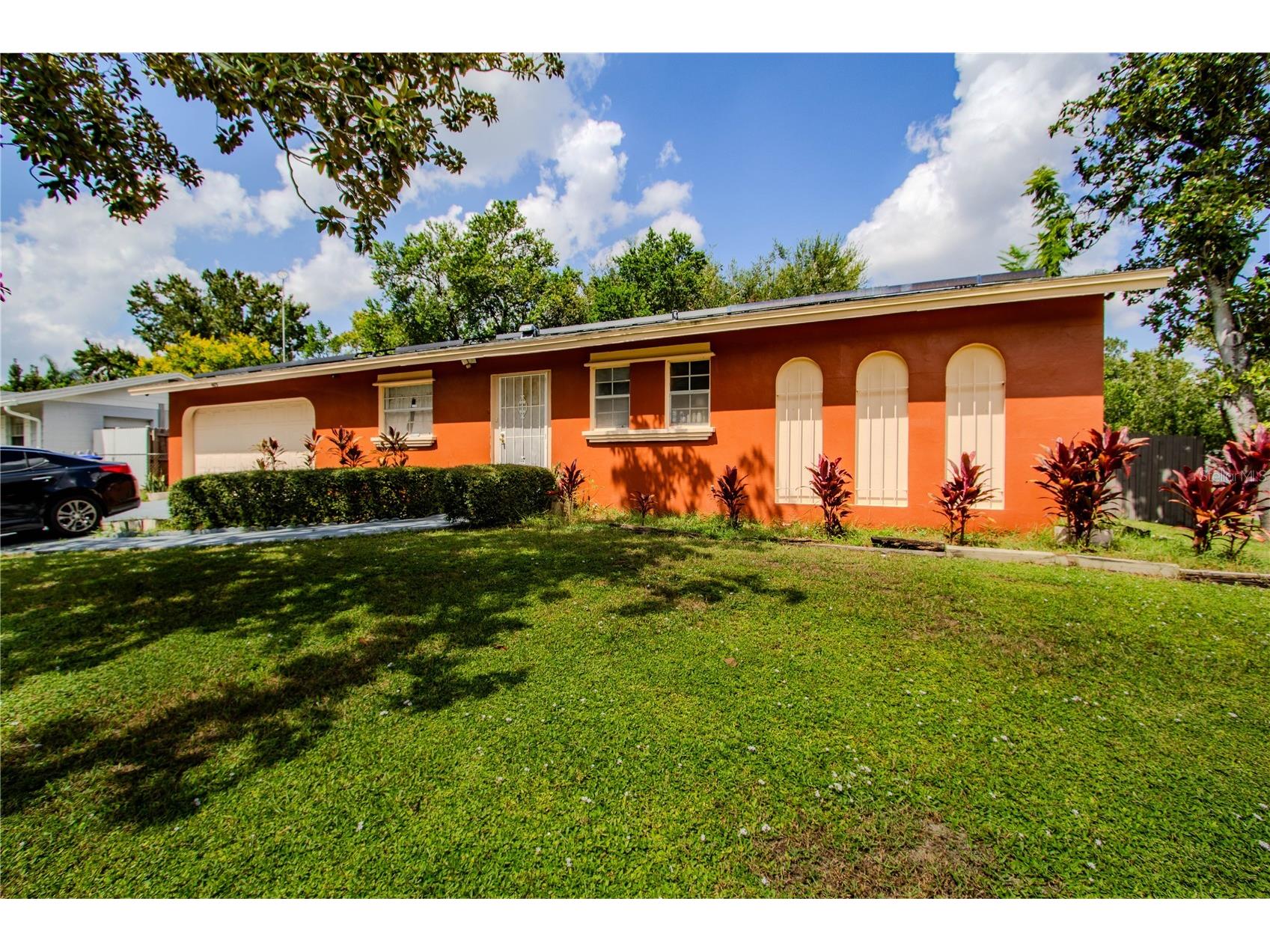 4825 Victory Drive Orlando FL 32808 O6380725 image2