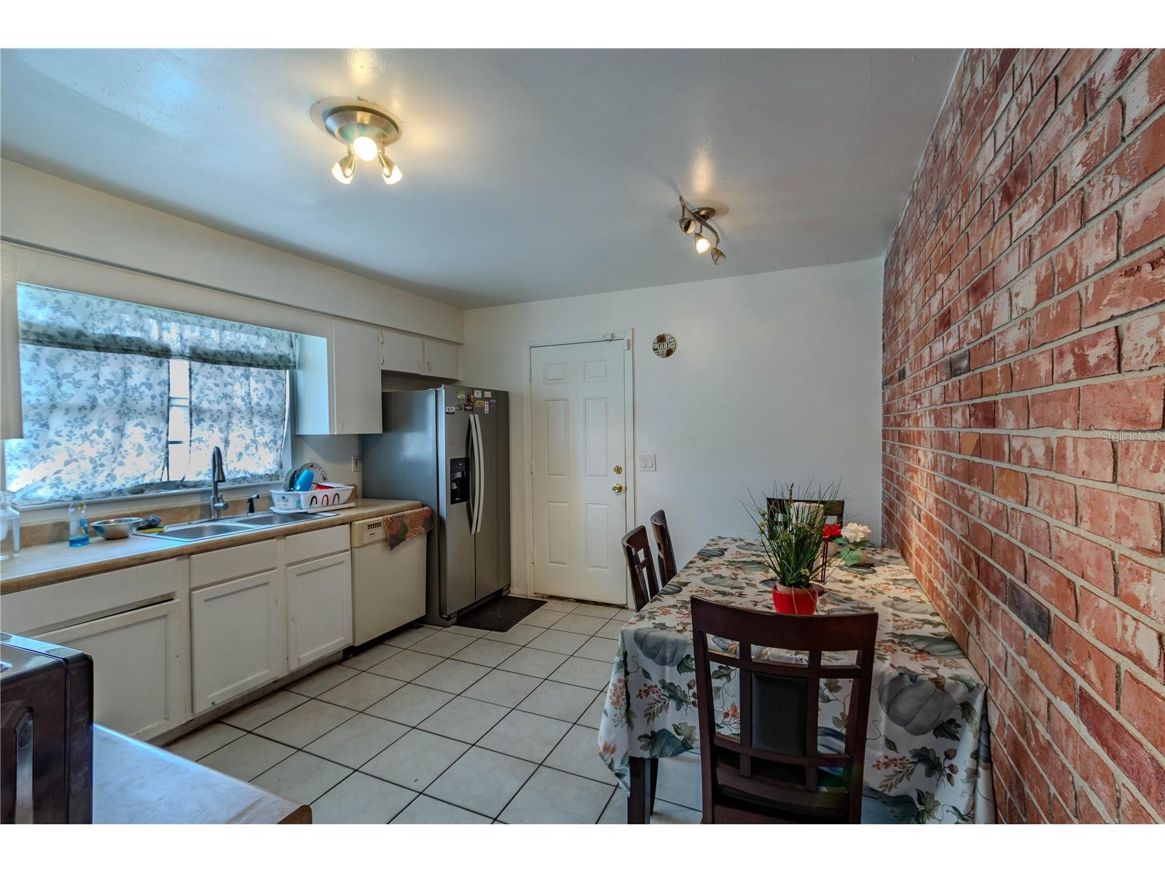 4825 Victory Drive Orlando FL 32808 O6380725 image7