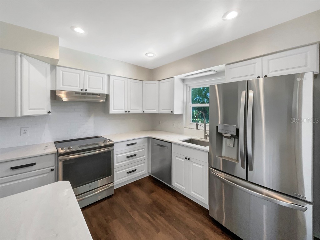 4825 W Bay Court Avenue Tampa FL 33611 TB8453427 image11