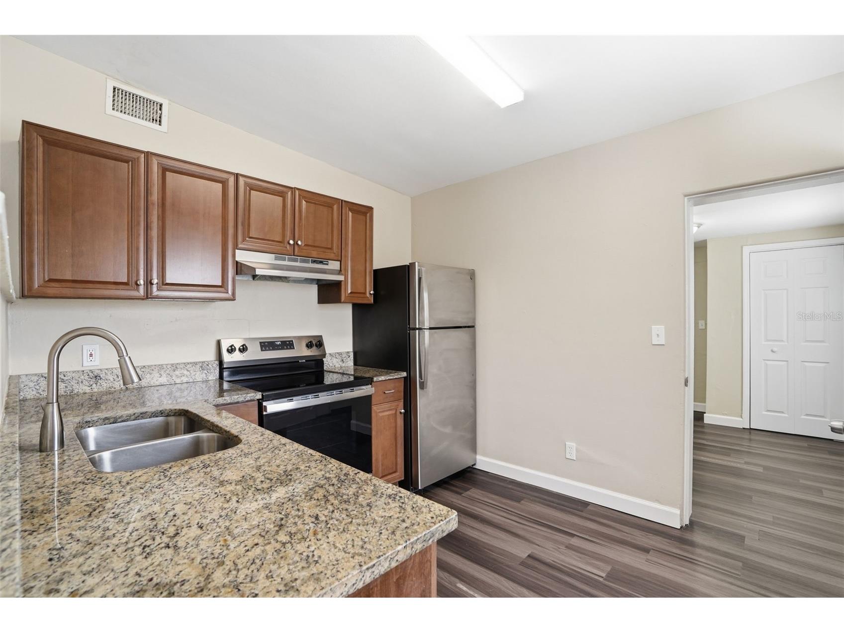 4826 S 8th Avenue S Saint Petersburg FL 33711 O6409763 image11