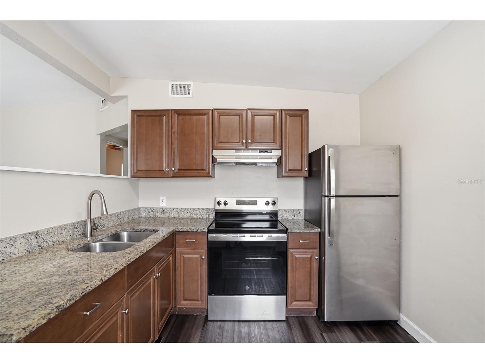 4826 S 8th Avenue S Saint Petersburg FL 33711 O6409763 image12