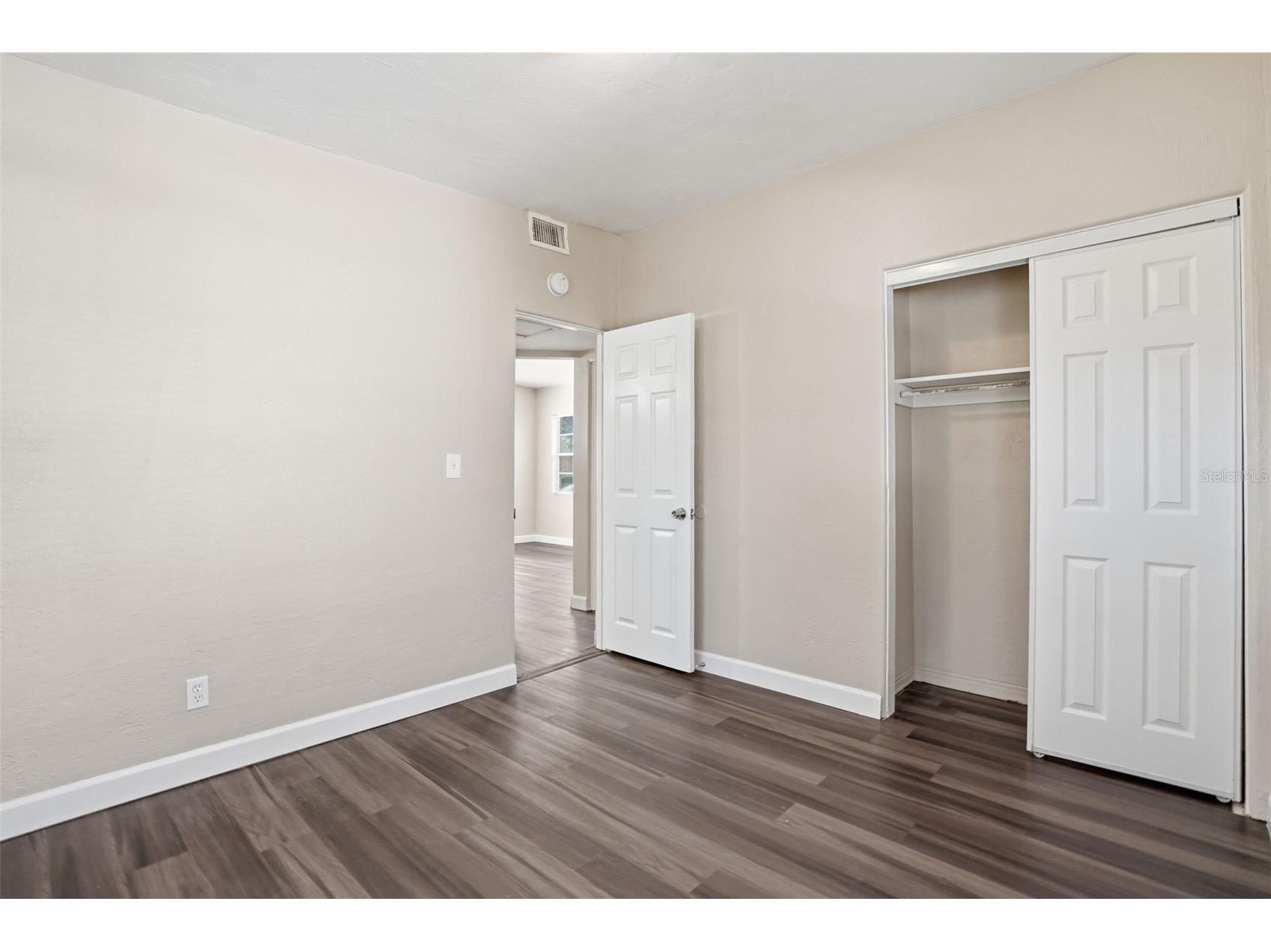 4826 S 8th Avenue S Saint Petersburg FL 33711 O6409763 image17