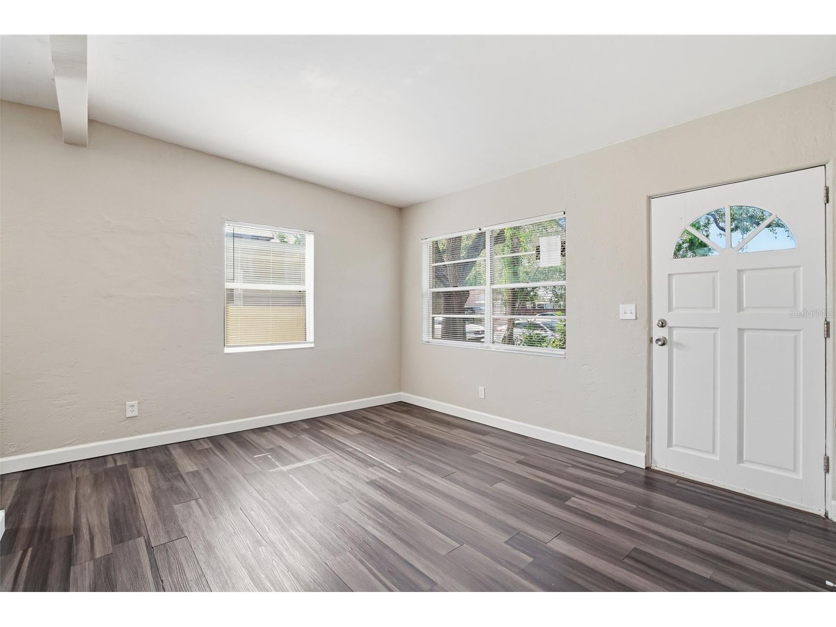 4826 S 8th Avenue S Saint Petersburg FL 33711 O6409763 image8