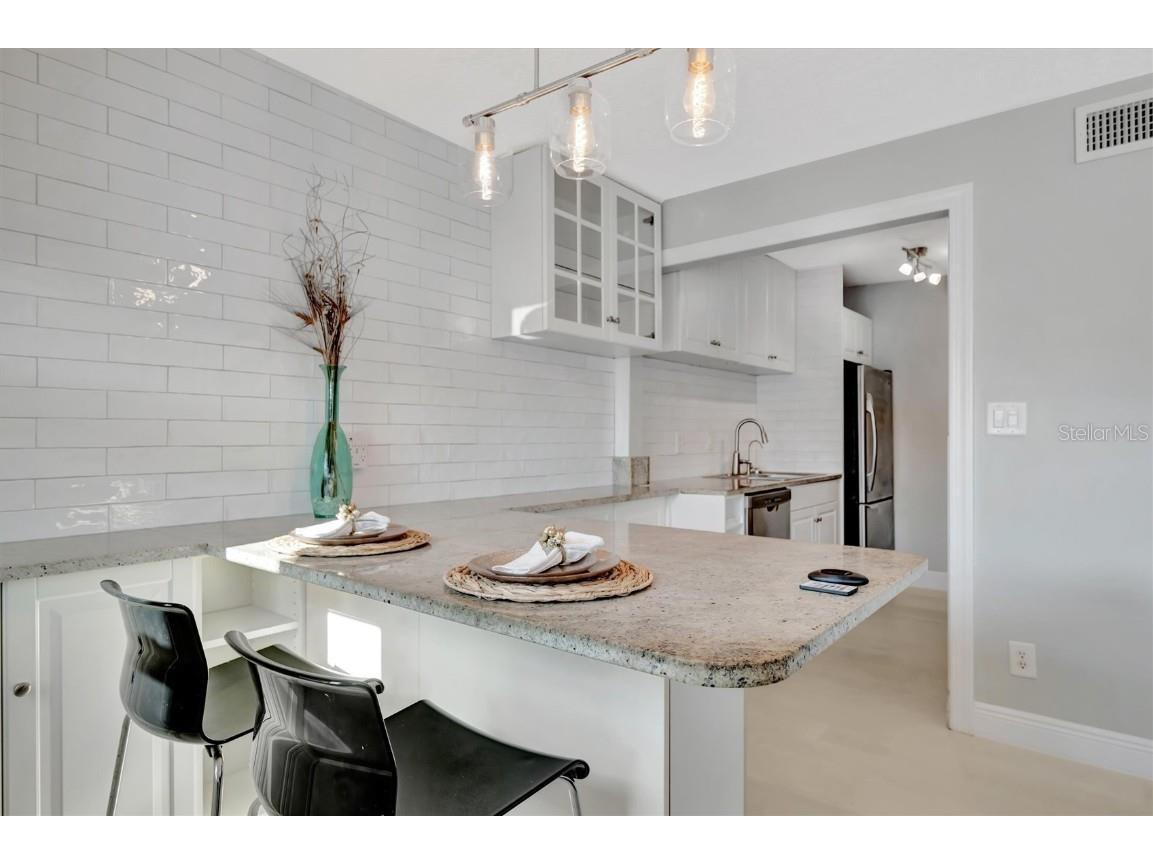 4827 Coquina Key Drive SE #B Saint Petersburg FL 33705 TB8438118 image10