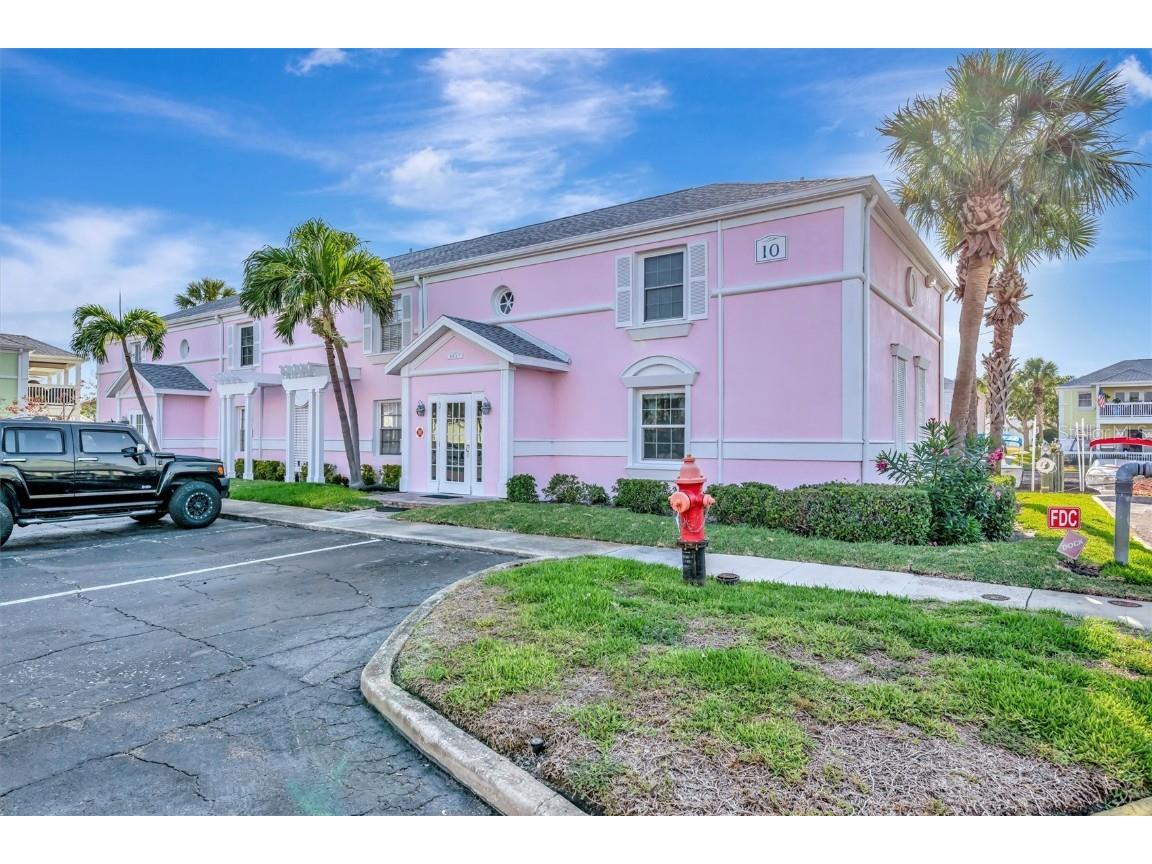 4827 Coquina Key Drive SE #B Saint Petersburg FL 33705 TB8438118 image2