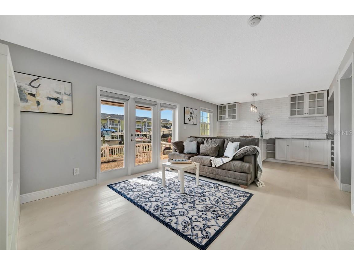 4827 Coquina Key Drive SE #B Saint Petersburg FL 33705 TB8438118 image4