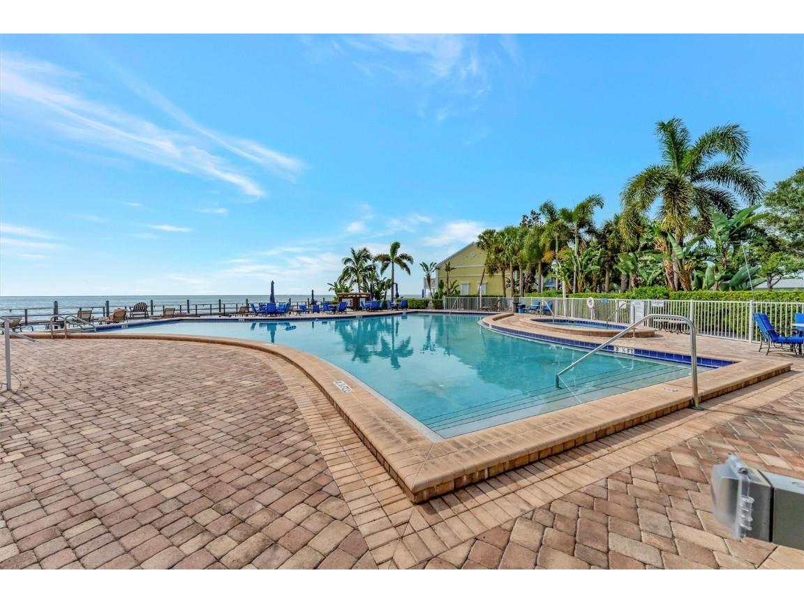 4827 Coquina Key Drive SE #B Saint Petersburg FL 33705 TB8438118 image50