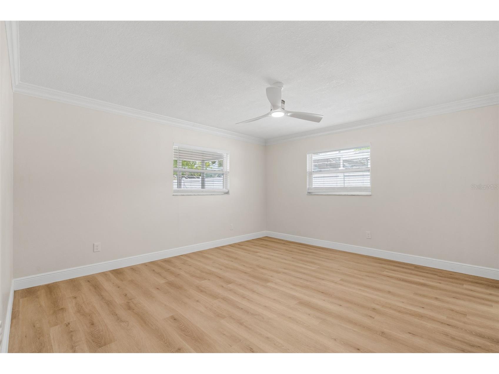 4828 22nd Avenue N Saint Petersburg FL 33713 TB8527929 image25