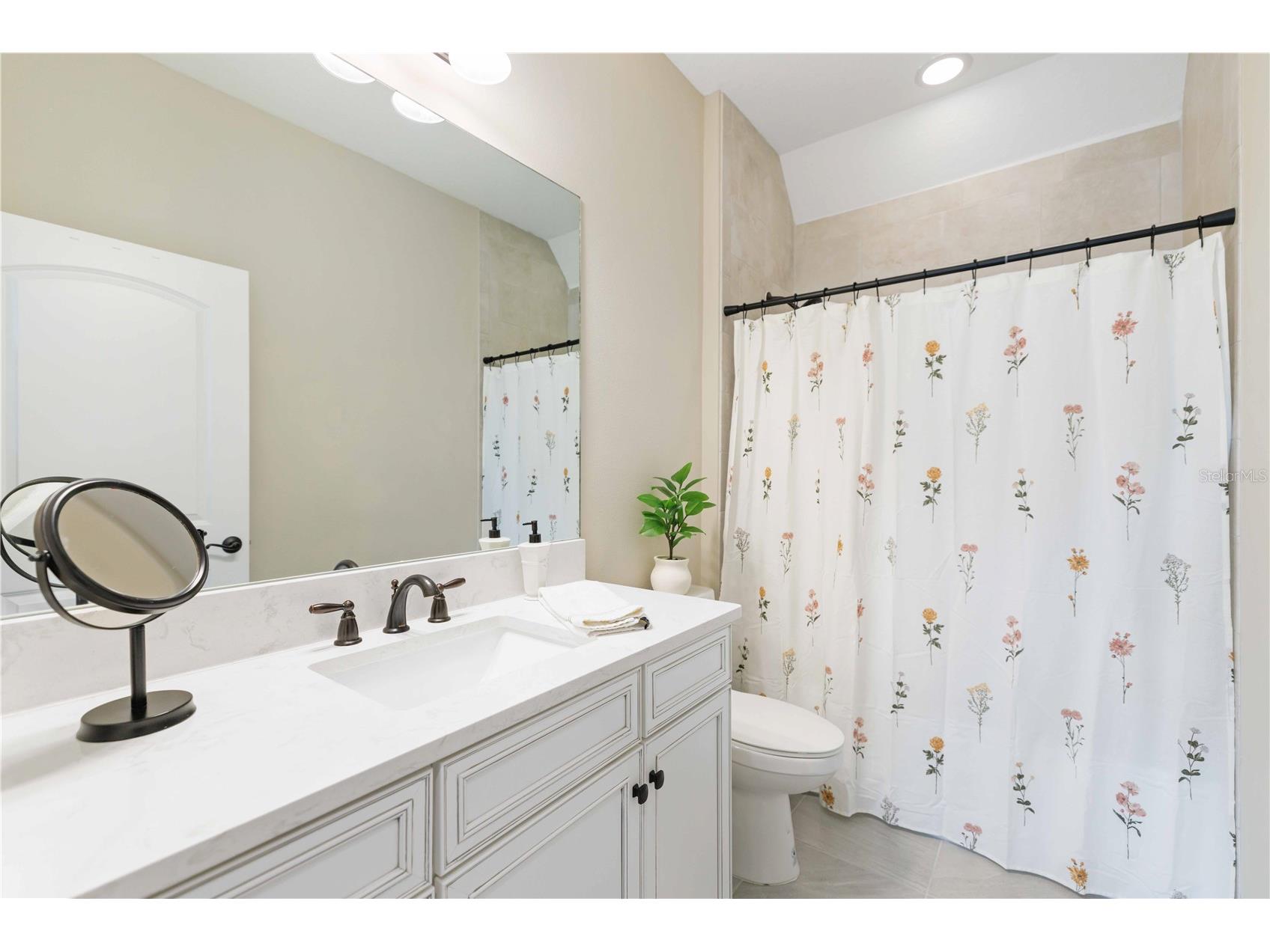 4828 Antrim Drive Sarasota FL 34240 A4680038 image27