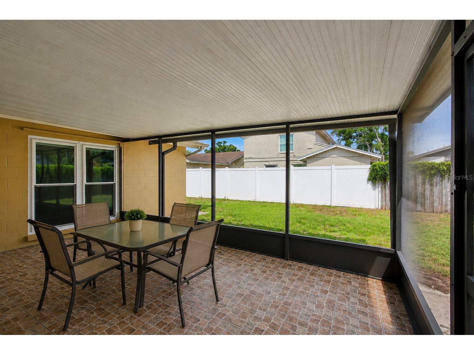4828 Grove Point Drive Tampa FL 33624 TB8506985 image10