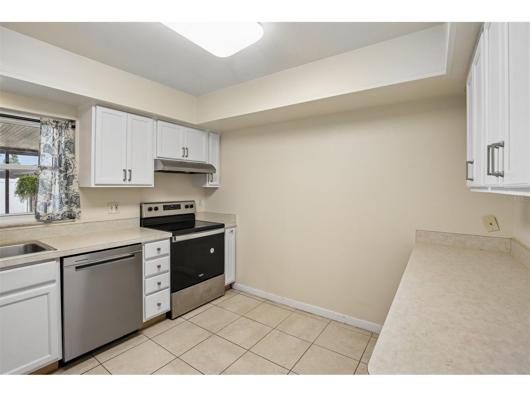 4828 Grove Point Drive Tampa FL 33624 TB8506985 image13