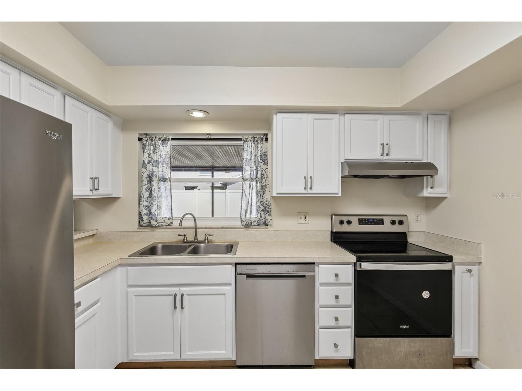 4828 Grove Point Drive Tampa FL 33624 TB8506985 image14