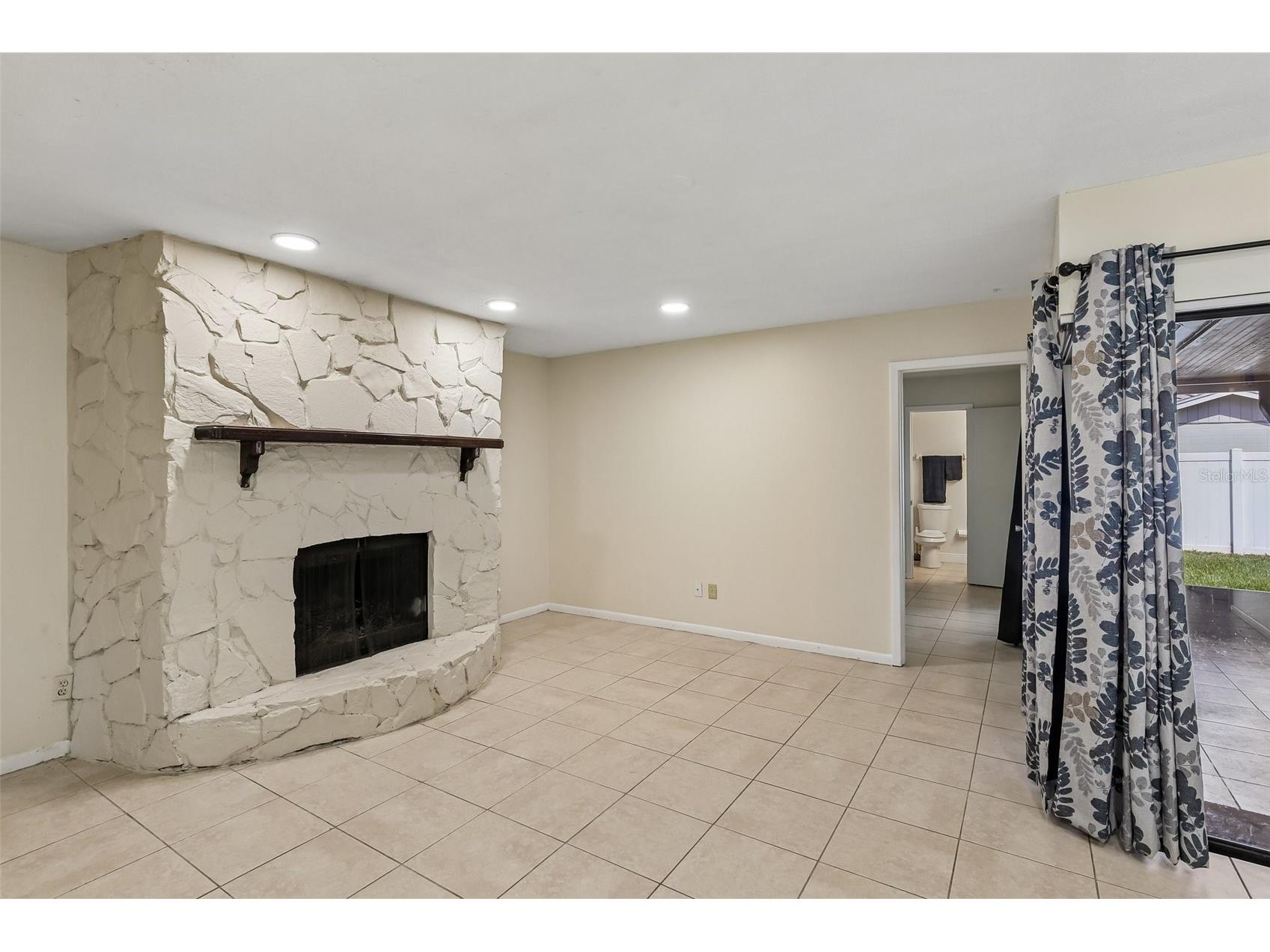 4828 Grove Point Drive Tampa FL 33624 TB8506985 image18