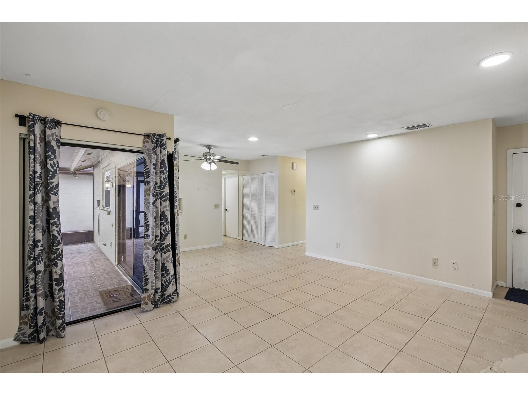 4828 Grove Point Drive Tampa FL 33624 TB8506985 image20