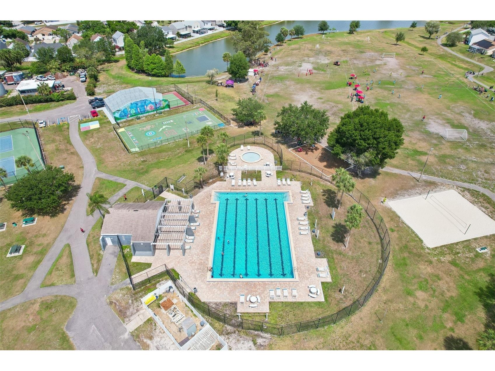 4828 Grove Point Drive Tampa FL 33624 TB8506985 image39