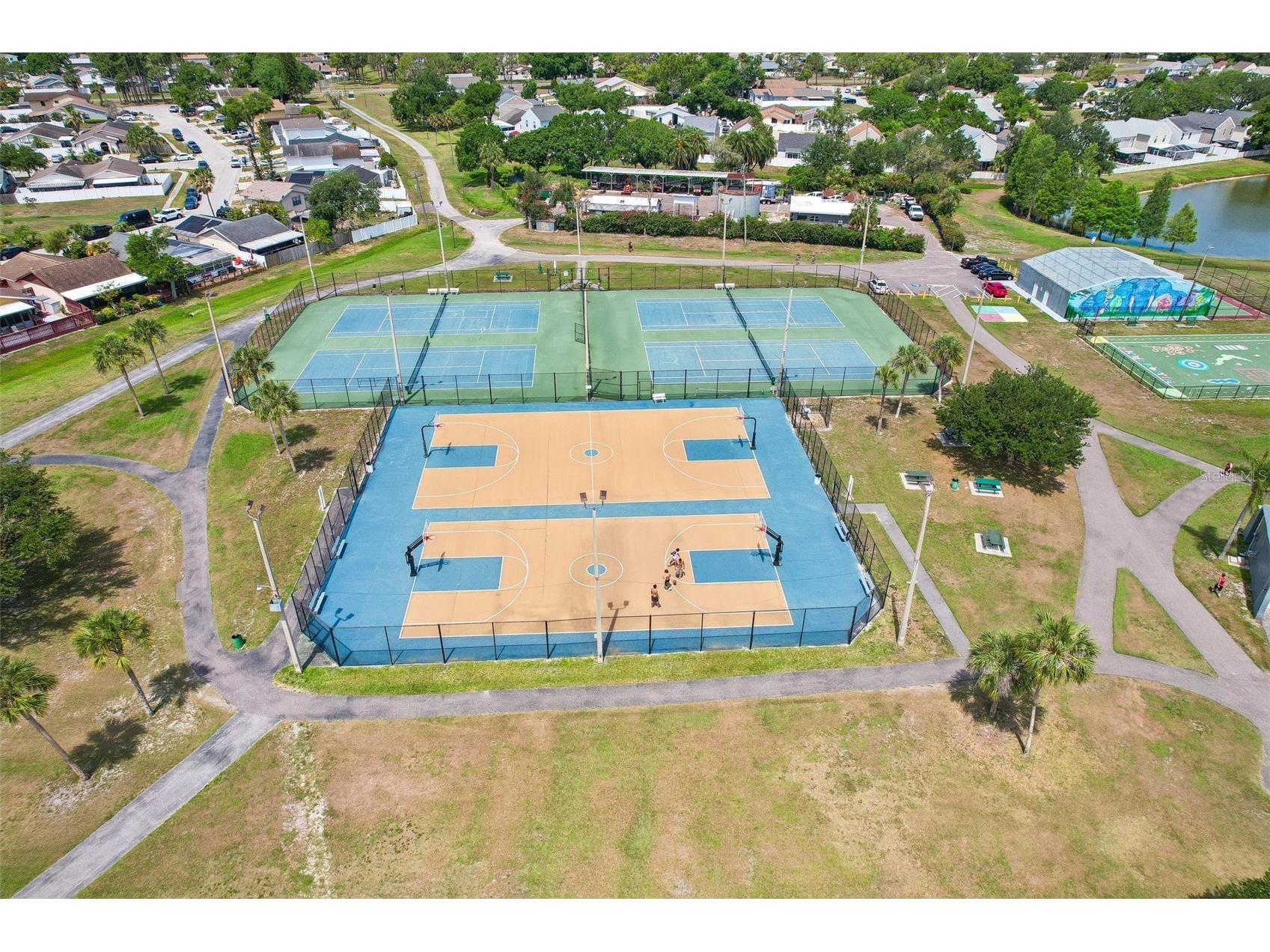 4828 Grove Point Drive Tampa FL 33624 TB8506985 image43