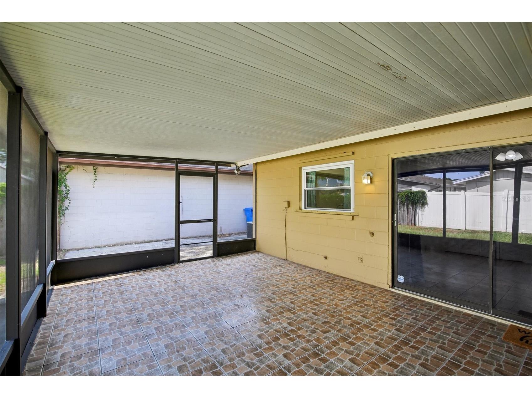 4828 Grove Point Drive Tampa FL 33624 TB8506985 image9