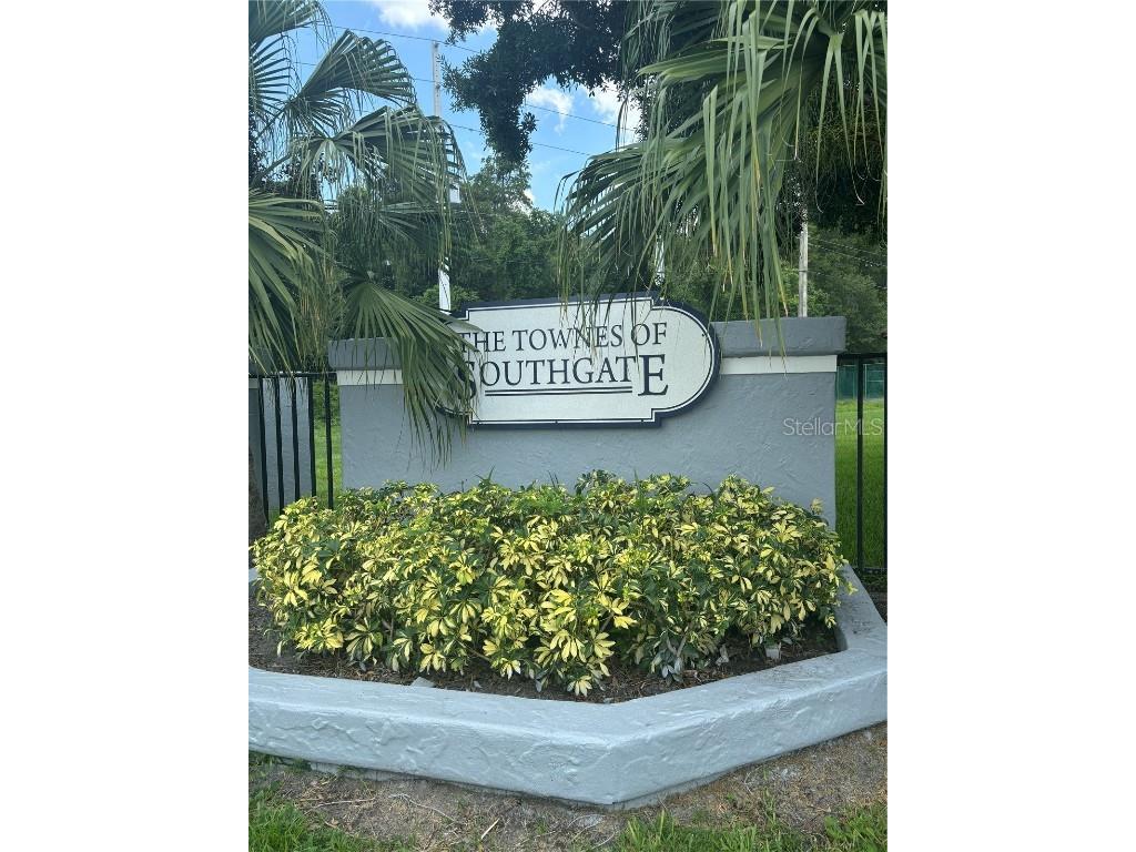 4828 Marks Terrace #390B1 Orlando FL 32811 O6204300 image1