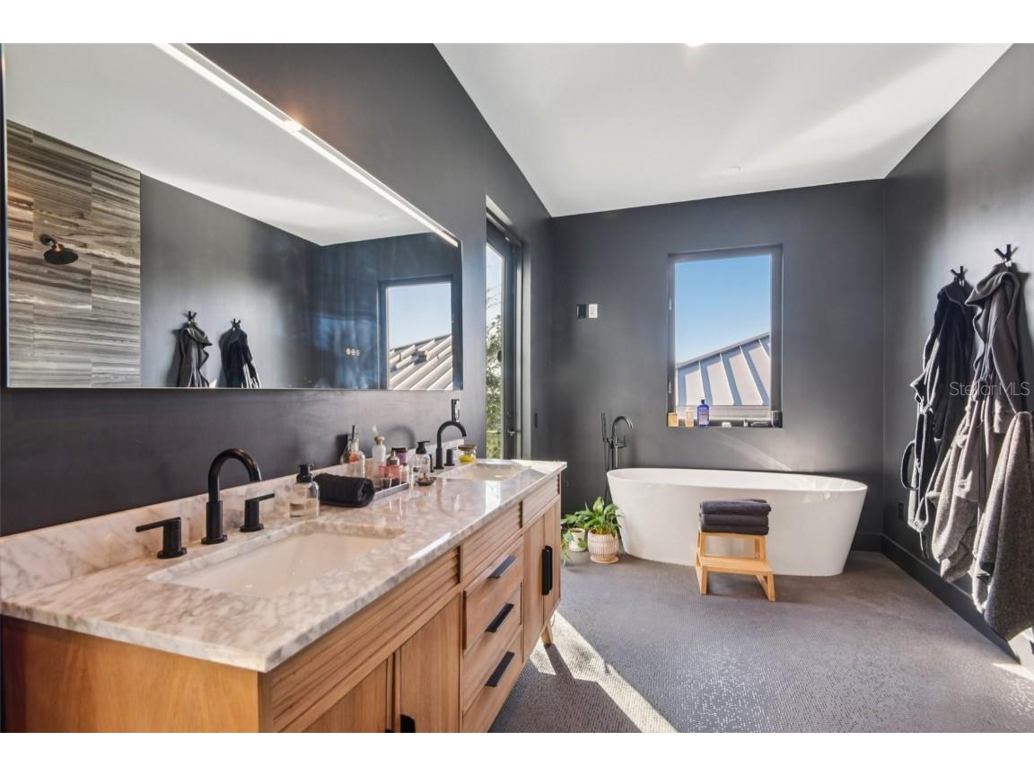 4828 W Flamingo Road Tampa FL 33611 - FLAMINGO CANAL TB8442646 image37