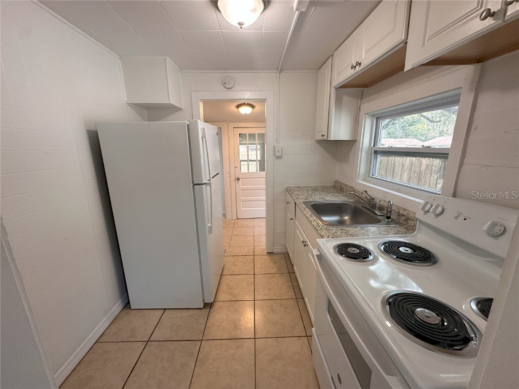 4829 6th Street Zephyrhills FL 33542 TB8453357 image3