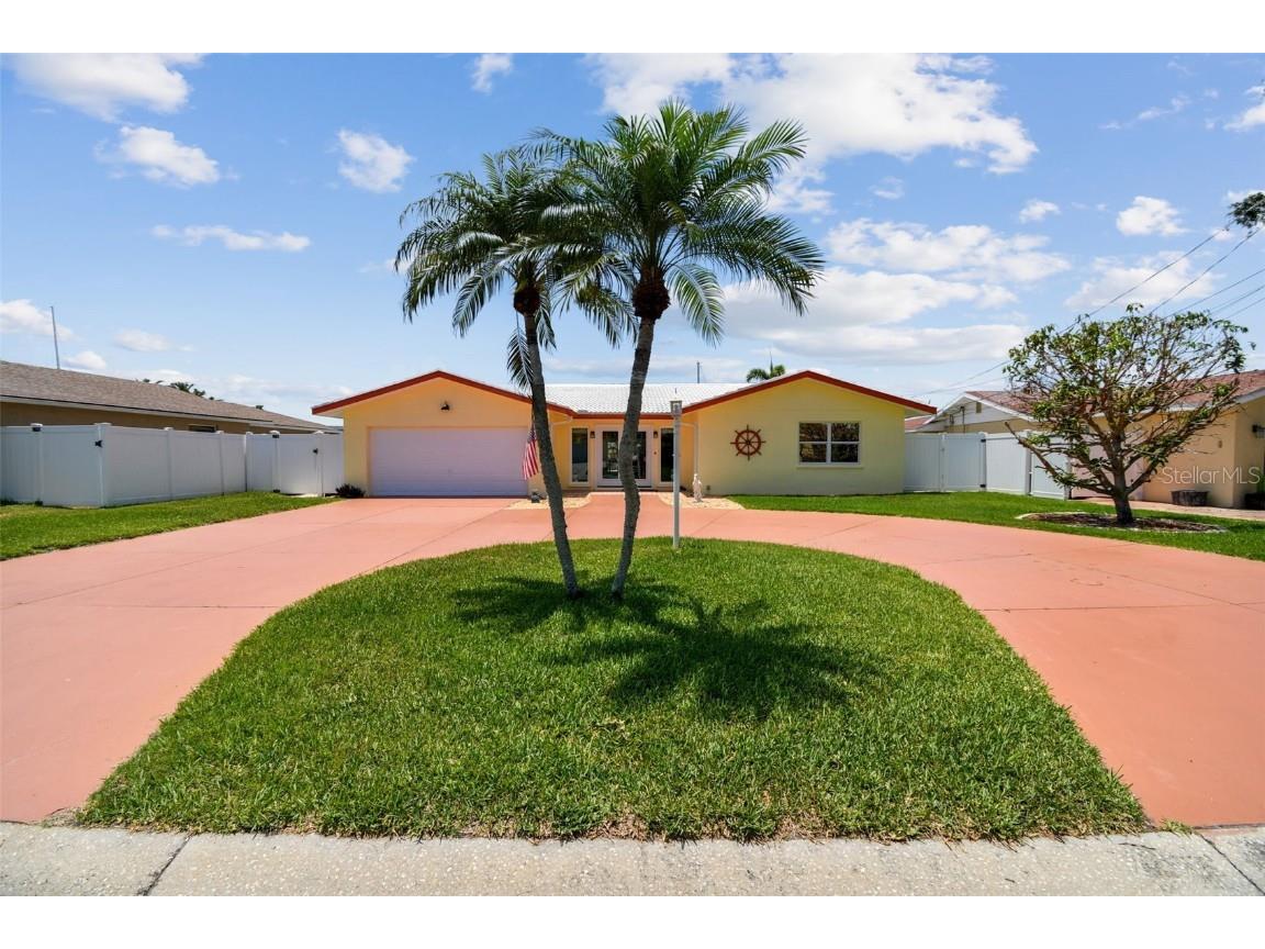 4829 Commonwealth Road Palmetto FL 34221 - BERKLEY HARBOR A4652799 image1