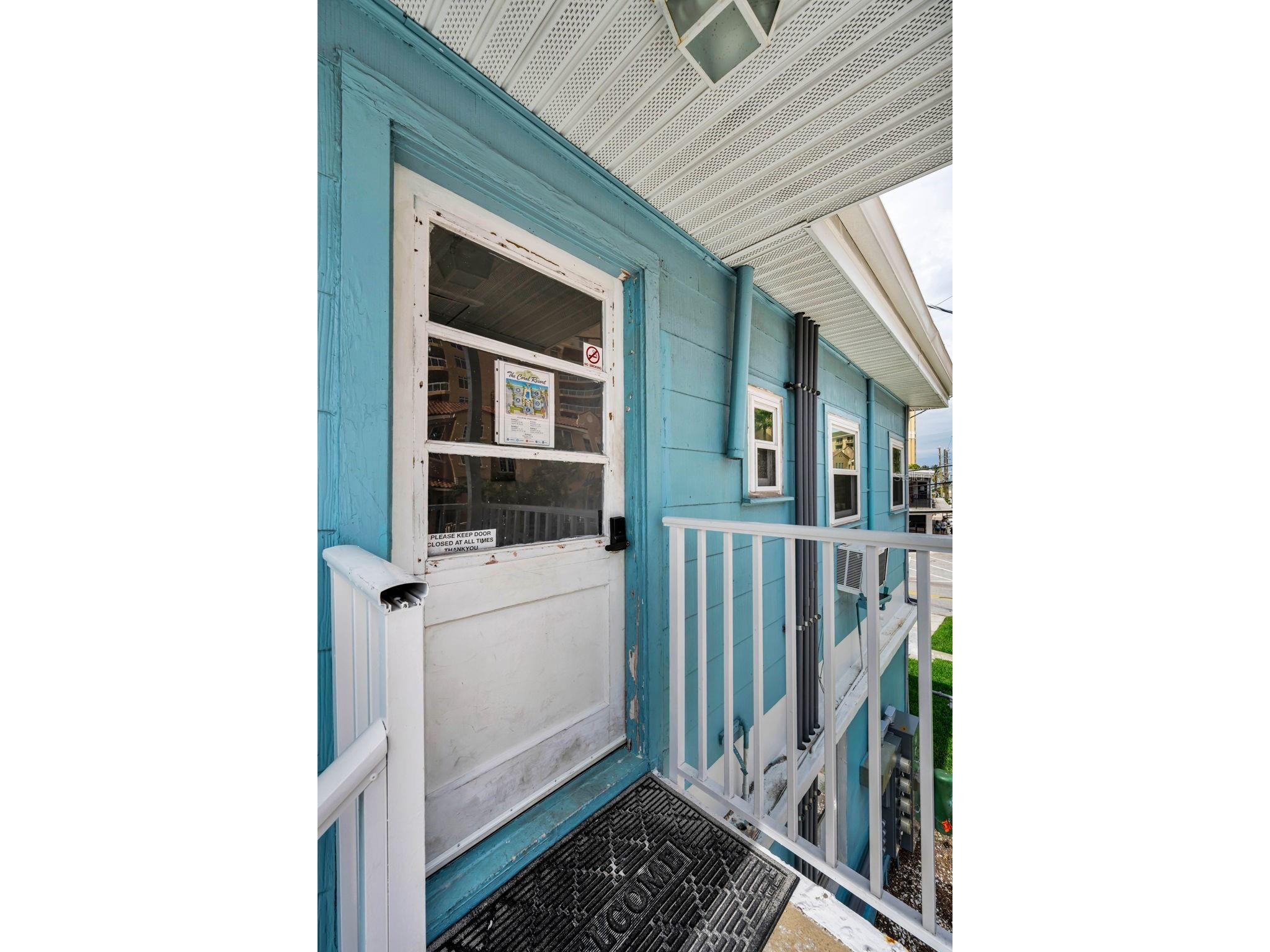 483 E Shore Drive #A4 Clearwater Beach FL 33767 - GULF INTERCOASTAL TB8515259 image3