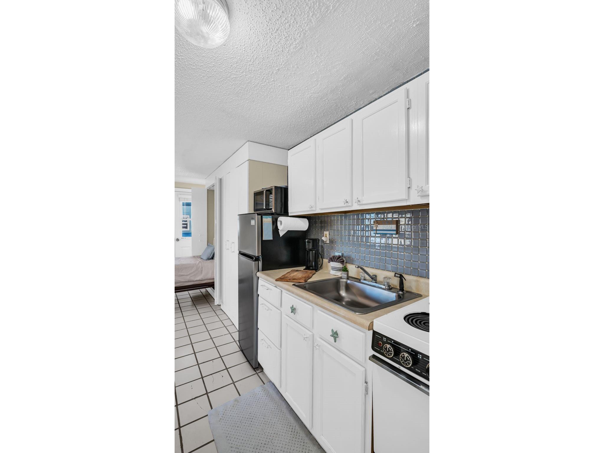 483 E Shore Drive #D4 Clearwater Beach FL 33767 TB8324035 image14