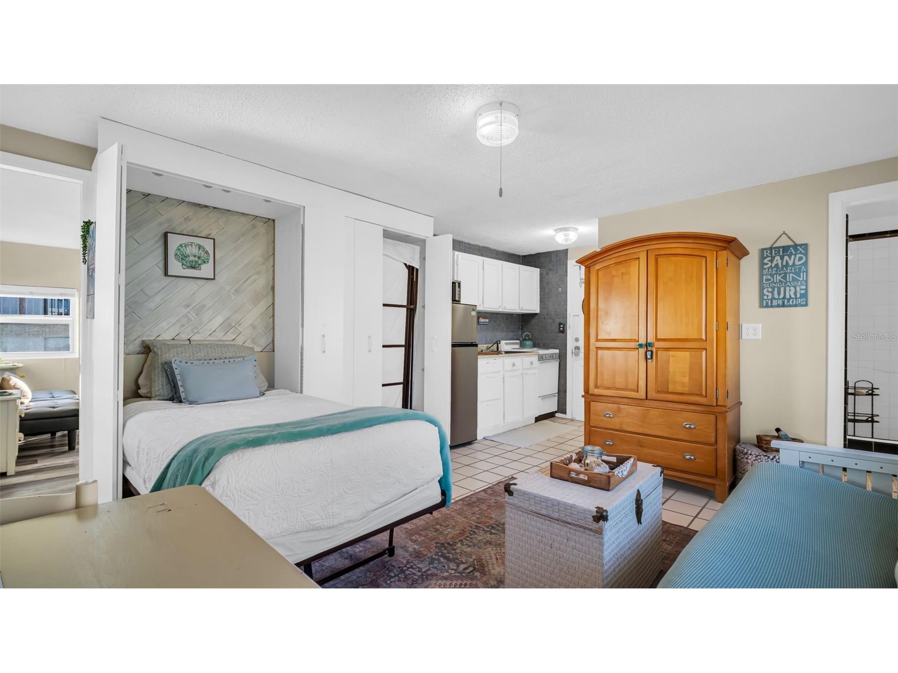 483 E Shore Drive #D4 Clearwater Beach FL 33767 TB8324035 image6