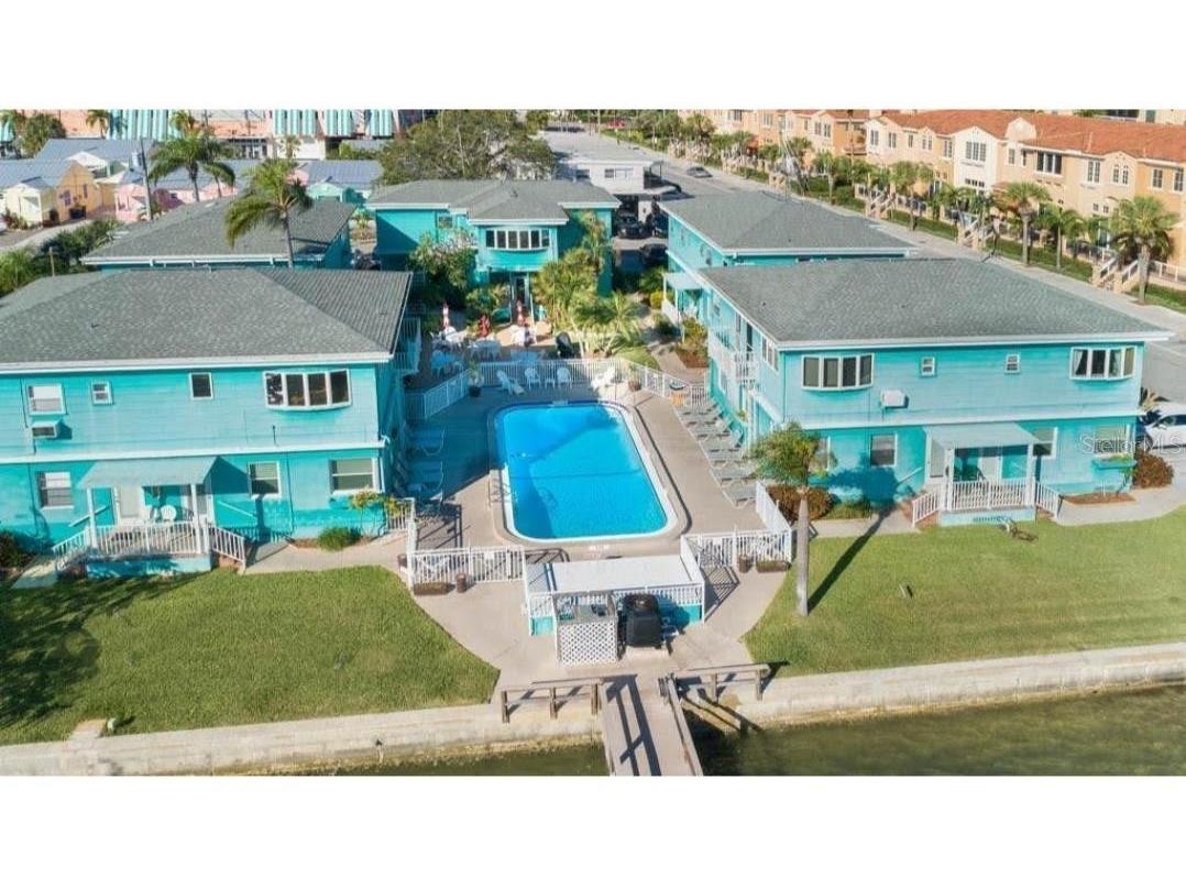 483 E Shore Drive #D6 Clearwater Beach FL 33767 - INTRA-COASTAL WATERWAY TB8528393 image1