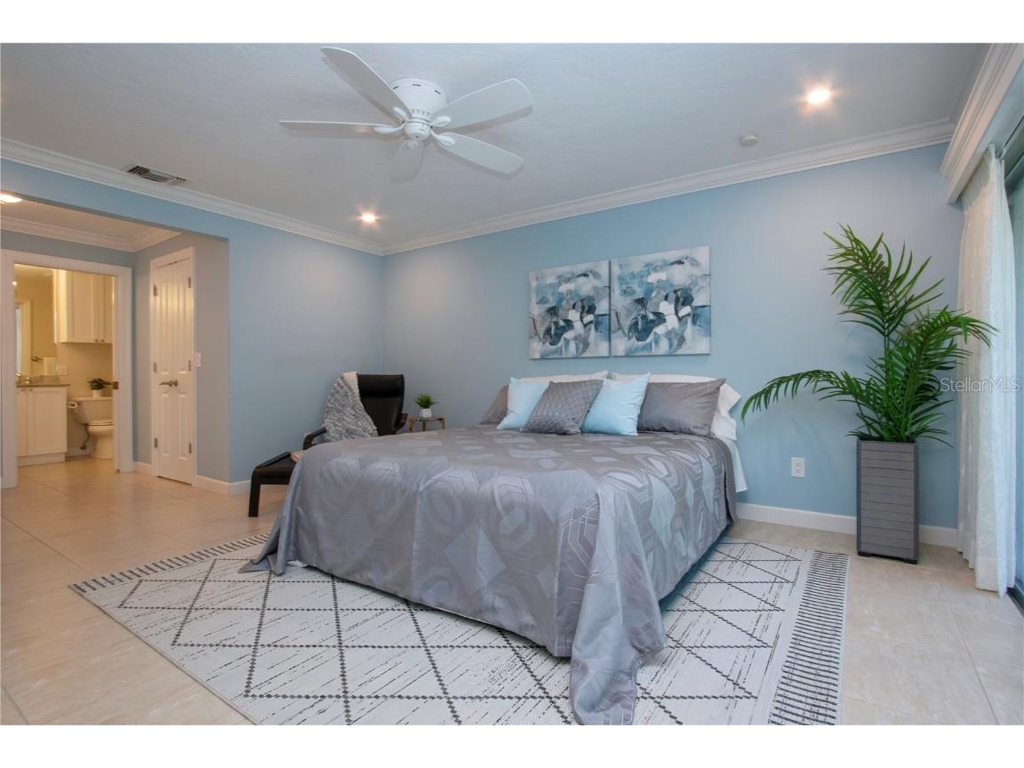 483 Partridge Circle Sarasota FL 34236 A4655760 image18