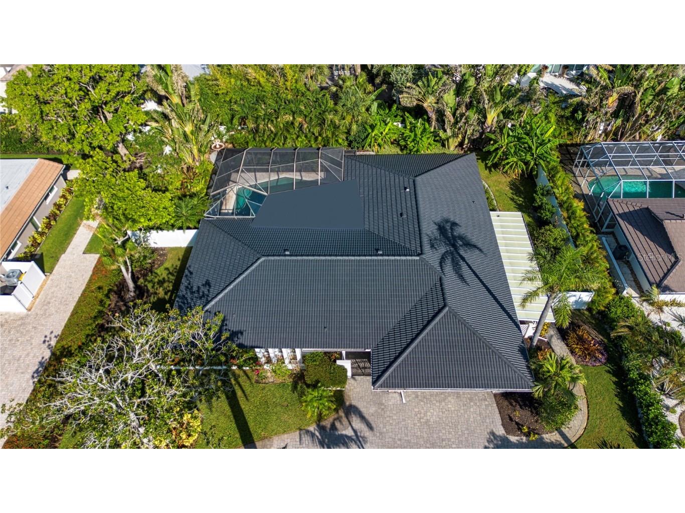 483 Partridge Circle Sarasota FL 34236 A4655760 image2