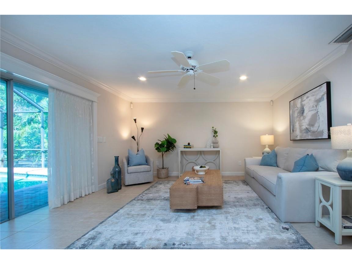 483 Partridge Circle Sarasota FL 34236 A4655760 image9