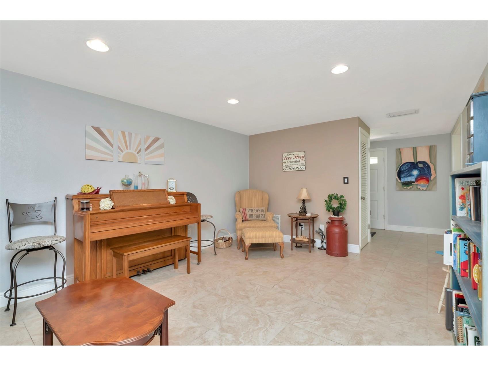 4830 3rd Avenue N Saint Petersburg FL 33713 TB8493677 image13