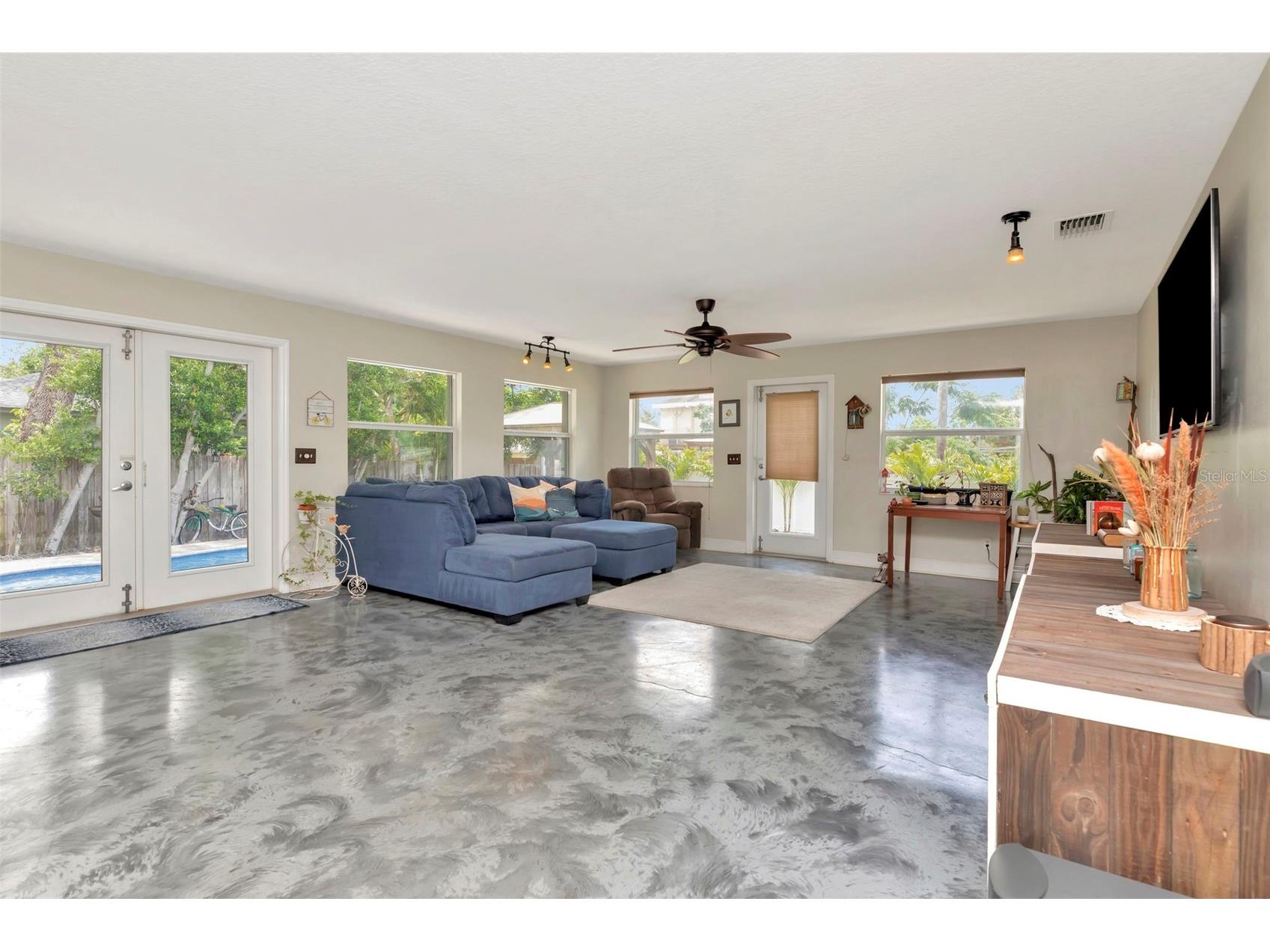 4830 3rd Avenue N Saint Petersburg FL 33713 TB8493677 image39