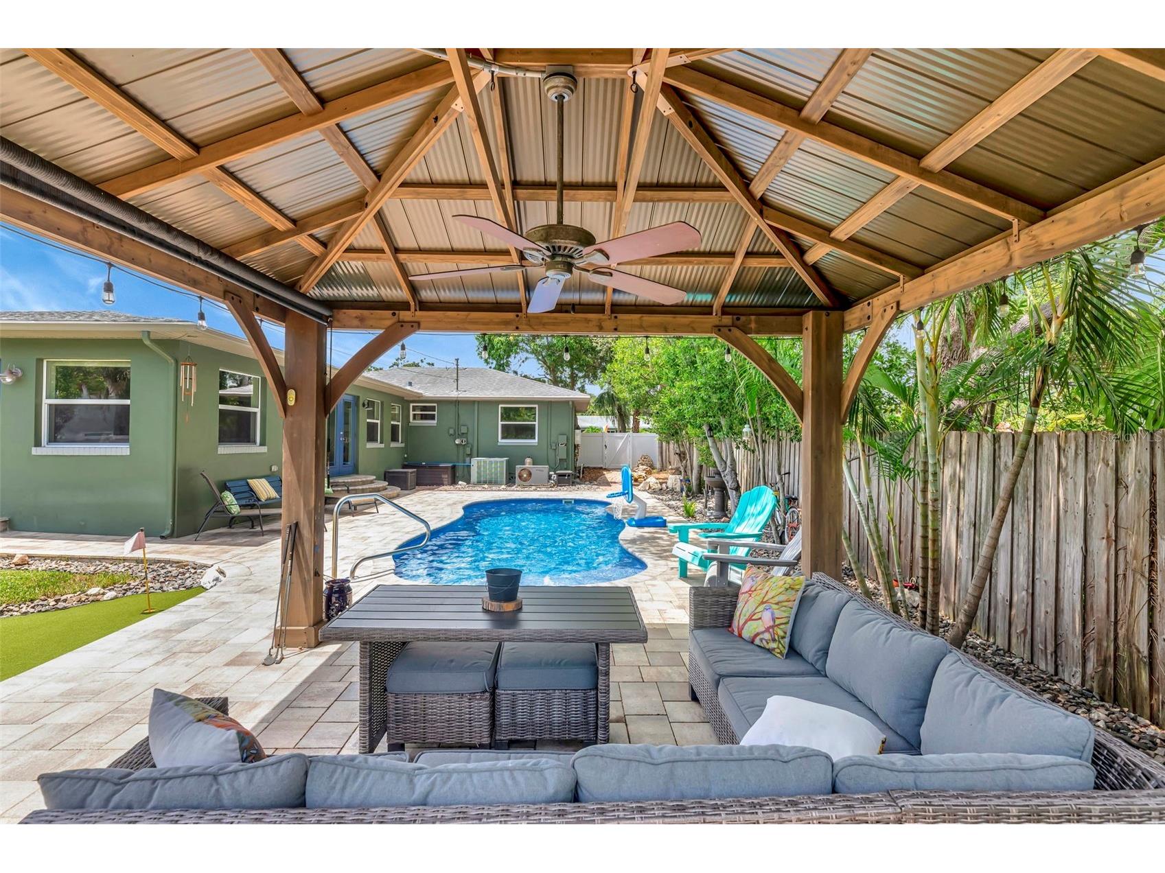 4830 3rd Avenue N Saint Petersburg FL 33713 TB8493677 image54