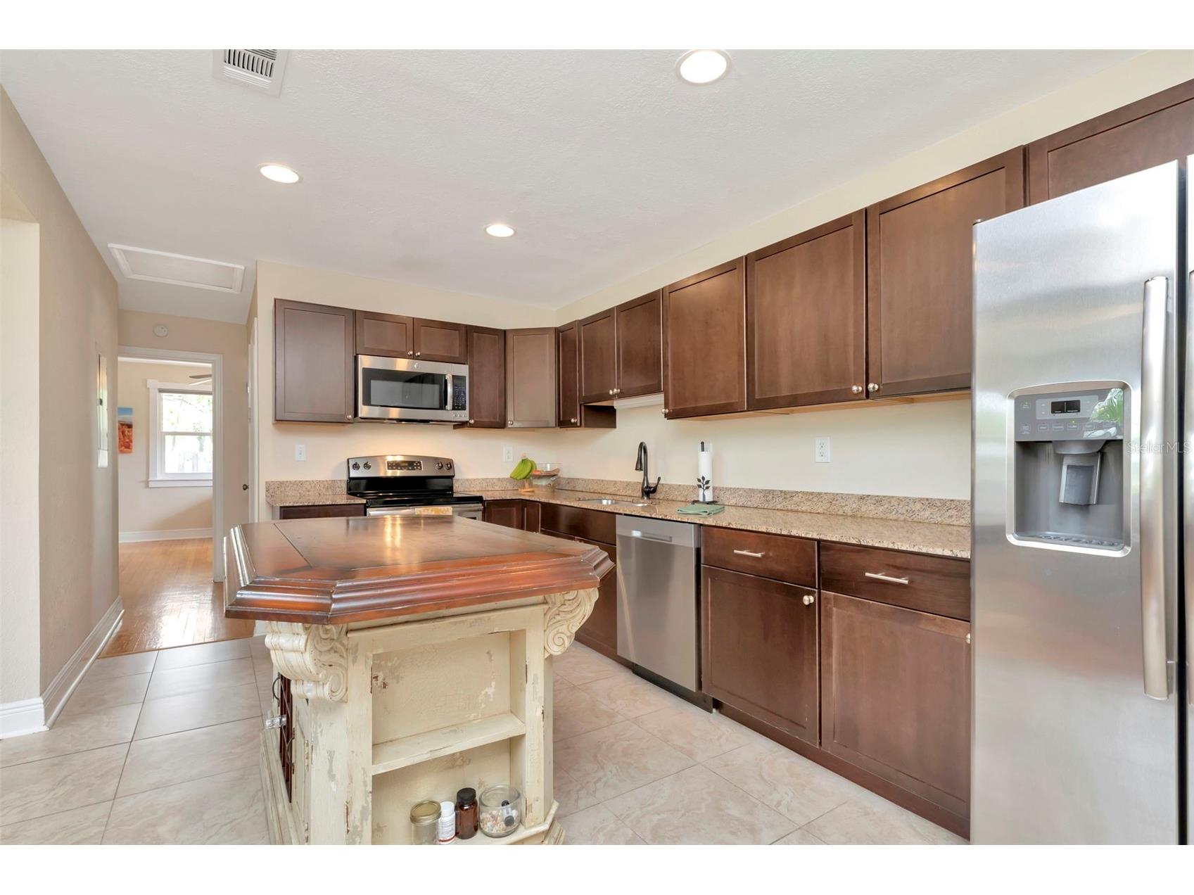 4830 3rd Avenue N Saint Petersburg FL 33713 TB8493677 image8