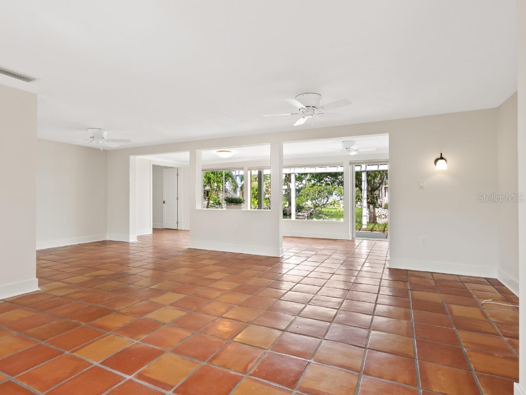 4830 Estrada De Costa Sarasota FL 34242 - LAKE RITTWOOD A4666867 image11