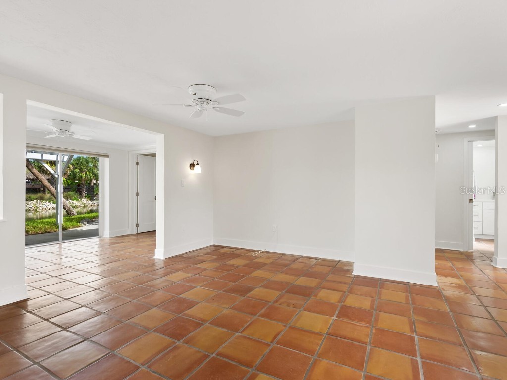 4830 Estrada De Costa Sarasota FL 34242 - LAKE RITTWOOD A4666867 image13