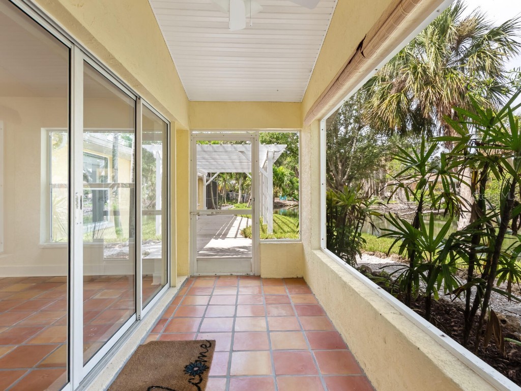 4830 Estrada De Costa Sarasota FL 34242 - LAKE RITTWOOD A4666867 image47