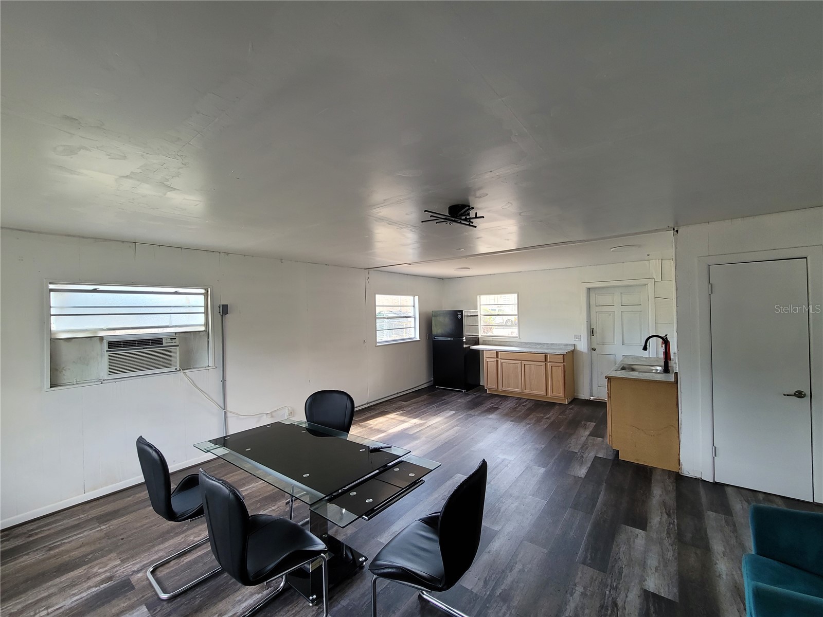 4830 Gall Boulevard Zephyrhills FL 33542 TB8477093 image6