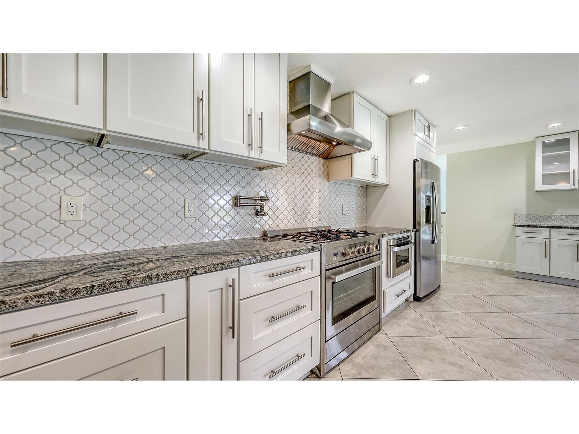 4830 Greywood Lane Sarasota FL 34235 A4659626 image20