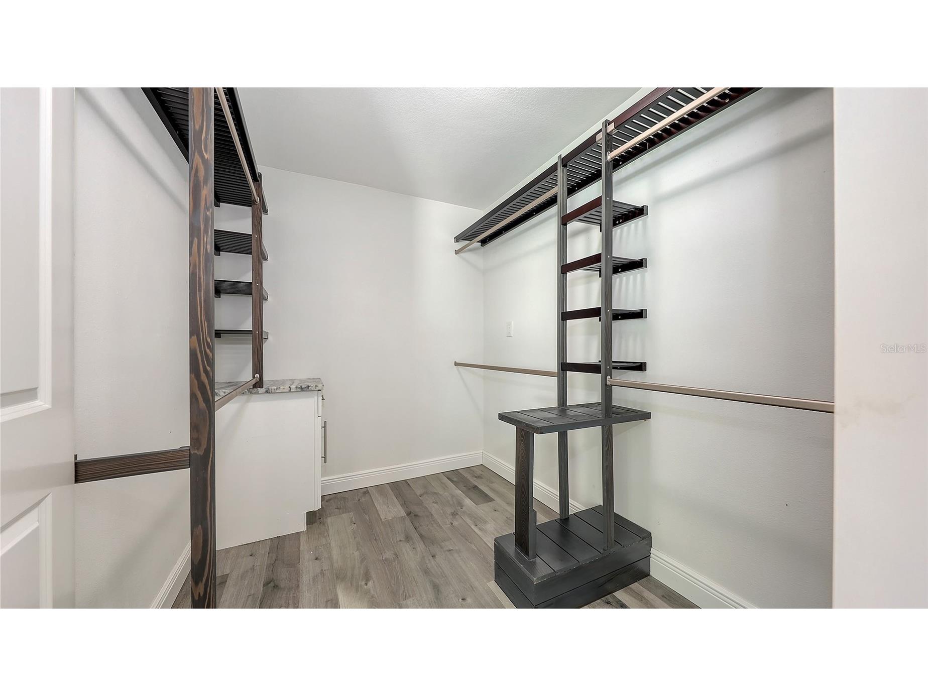 4830 Greywood Lane Sarasota FL 34235 A4659626 image30