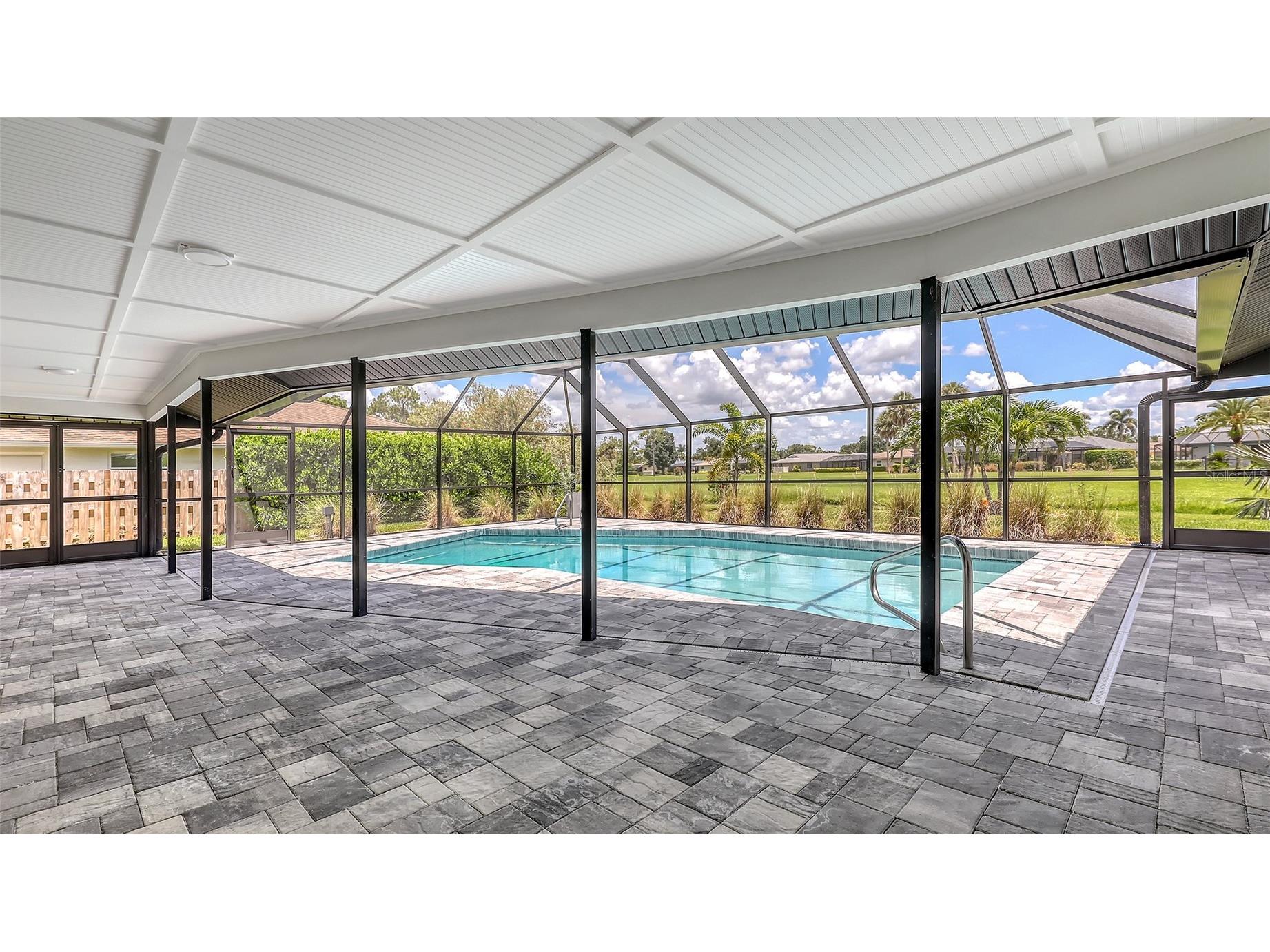 4830 Greywood Lane Sarasota FL 34235 A4659626 image45