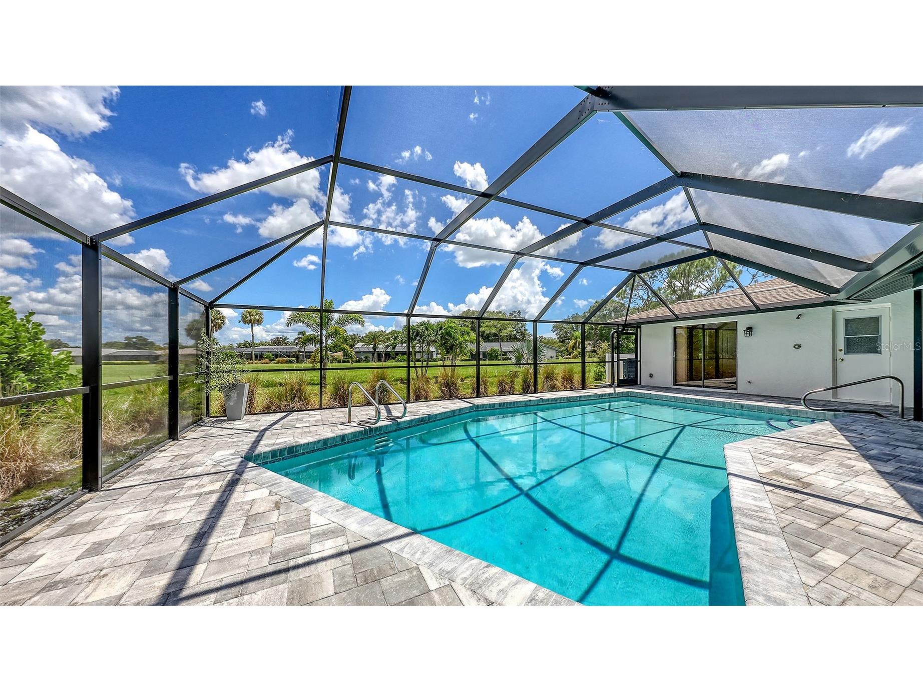 4830 Greywood Lane Sarasota FL 34235 A4659626 image46