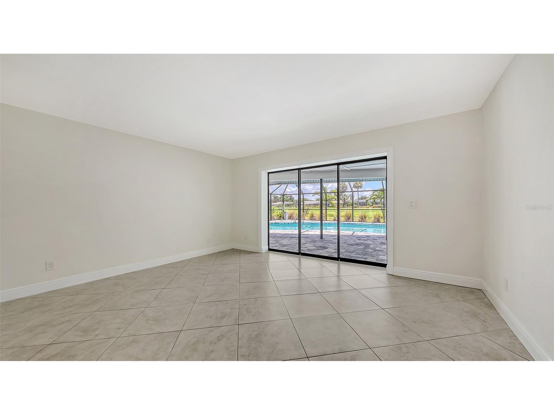 4830 Greywood Lane Sarasota FL 34235 A4659626 image5