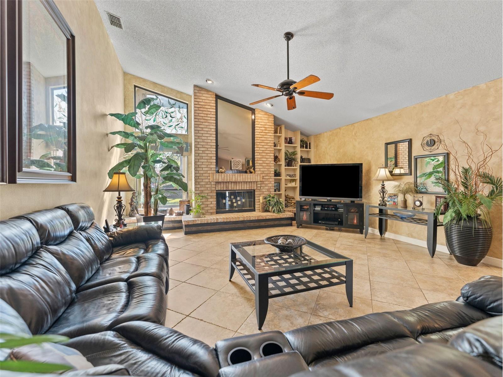 4830 Longwater Way Tampa FL 33615 TB8479322 image19
