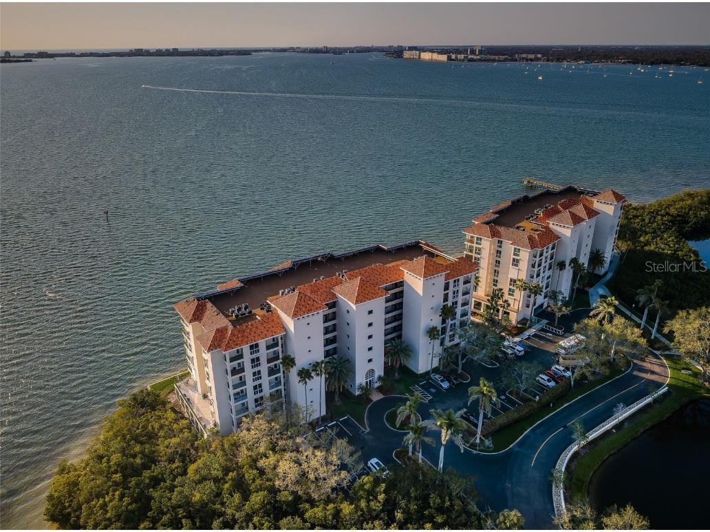 4830 Osprey Drive S #305 Saint Petersburg FL 33711 - BOCA CIEGA BAY TB8355285 image1