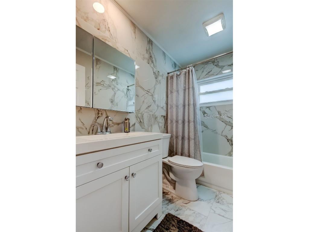 4831 Blue Jay Circle Palm Harbor FL 34683 TB8436972 image21