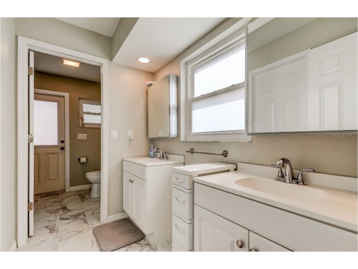 4831 Blue Jay Circle Palm Harbor FL 34683 TB8436972 image26