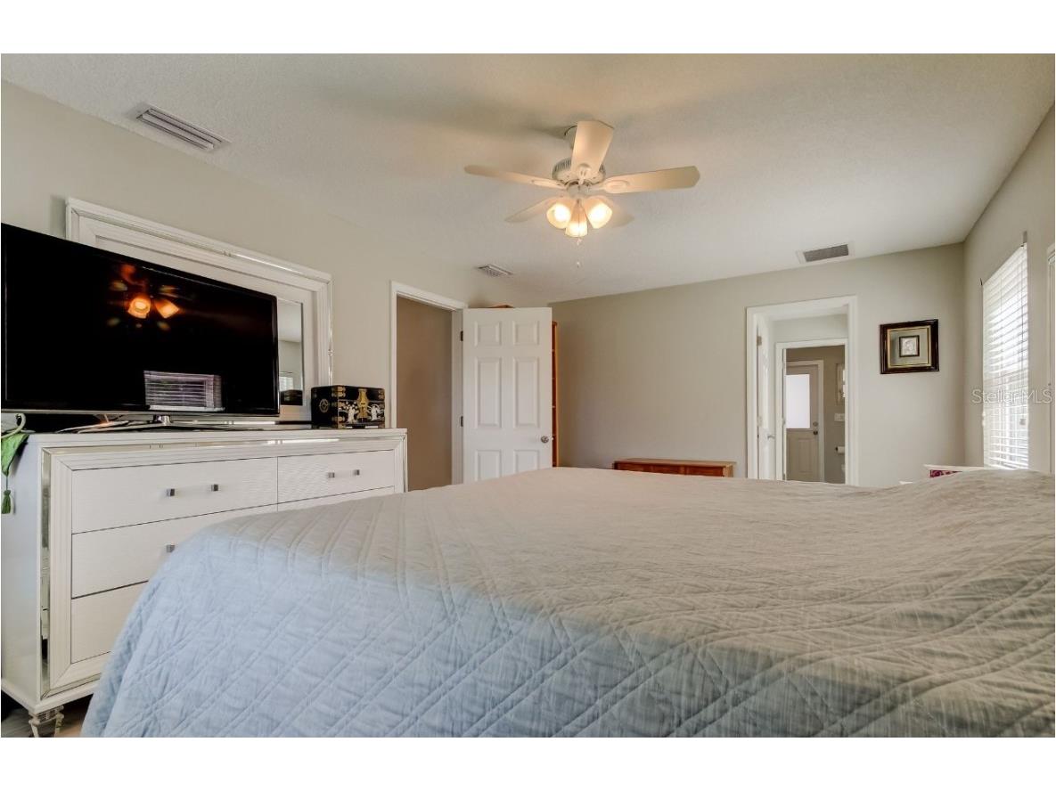 4831 Blue Jay Circle Palm Harbor FL 34683 TB8436972 image36